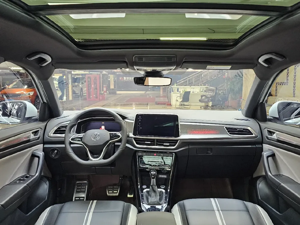 2023 Volkswagen T-Roc 1.5T 160HP L4 7DCT,autocango,china used car exporter,china ev exporter,chinese used car exporter,chinese used ev exporter