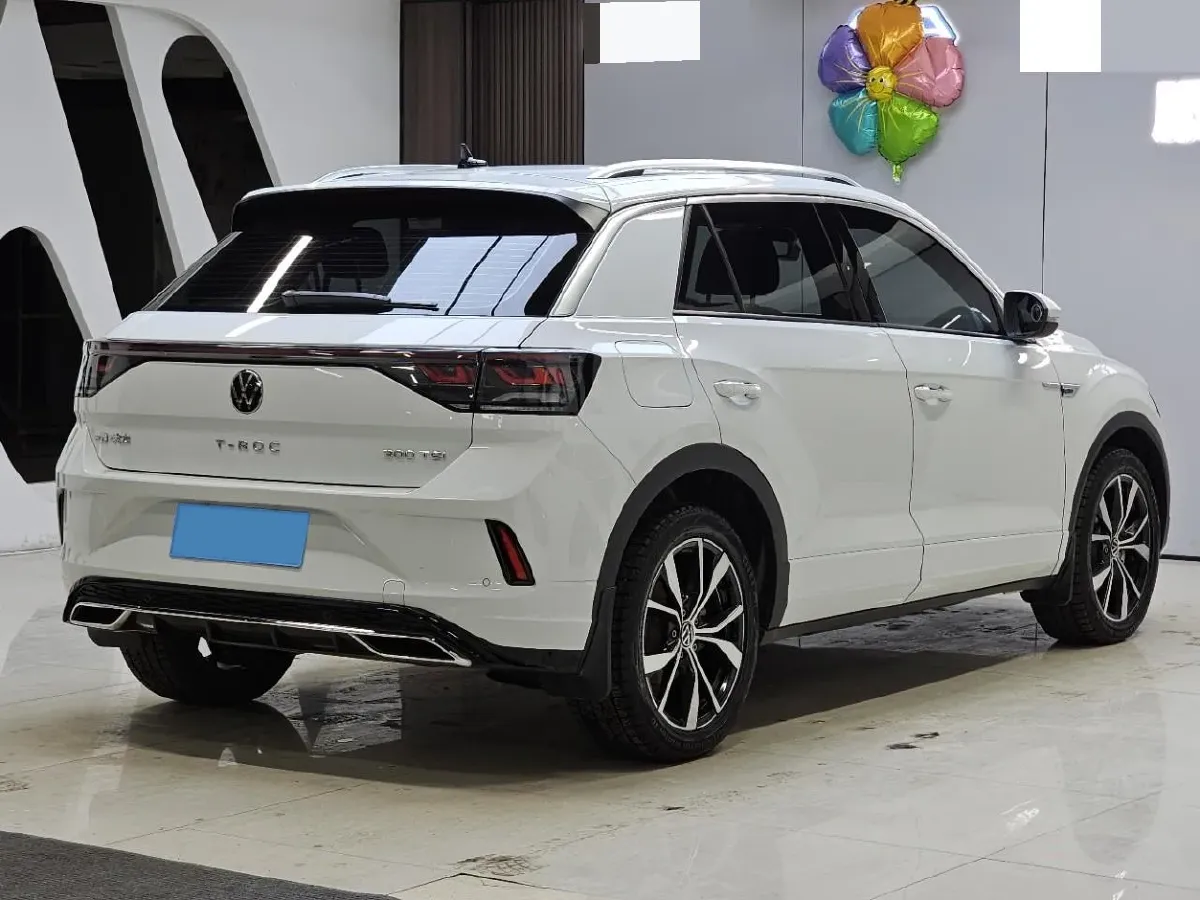 2023 Volkswagen T-Roc 1.5T 160HP L4 7DCT,autocango,china used car exporter,china ev exporter,chinese used car exporter,chinese used ev exporter