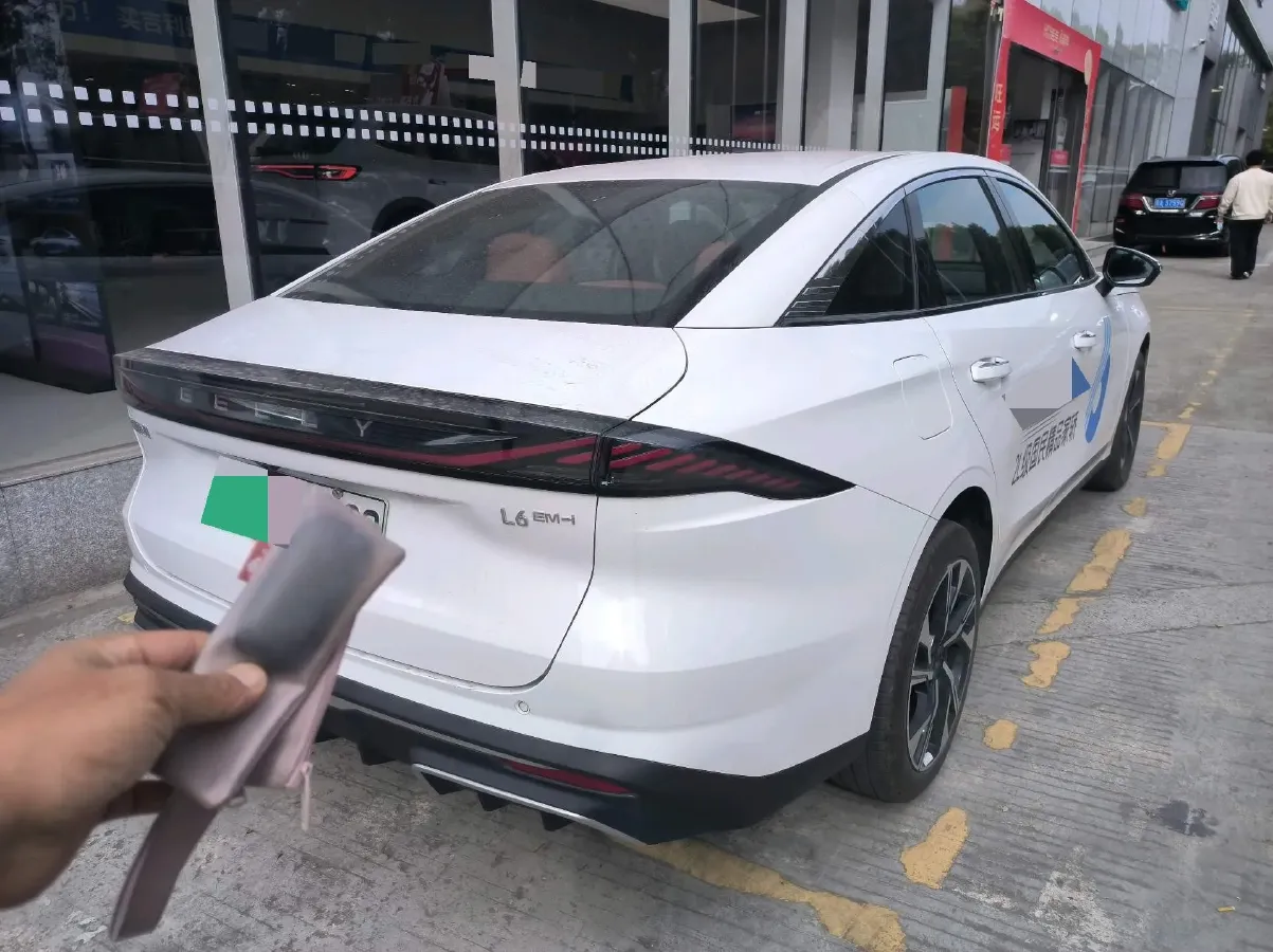 2025 BYD Seal 06 Wagon 1.5L 101HP L4 E-CVT PHEV,autocango,china used car exporter,china ev exporter,chinese used car exporter,chinese used ev exporter