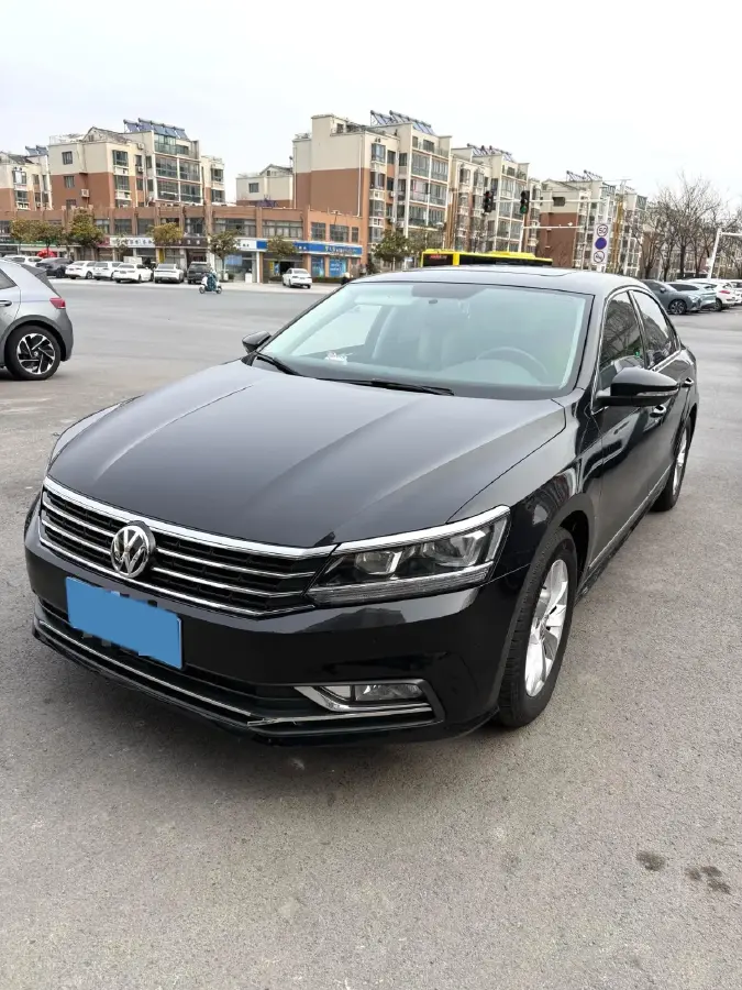 2017 Volkswagen Passat 1.4T 150HP L4 7DCT