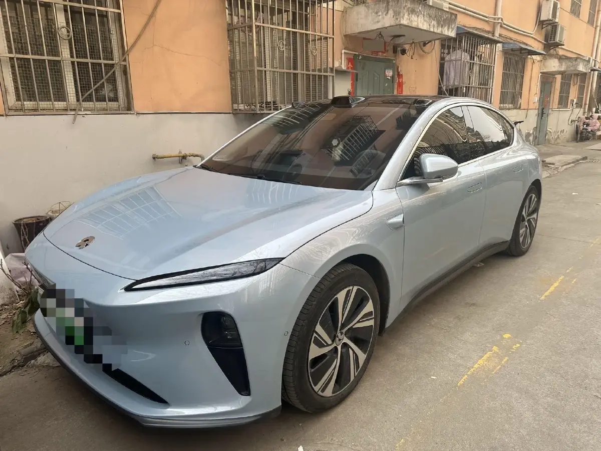 2024 NIO ET5 BEV 75KWH