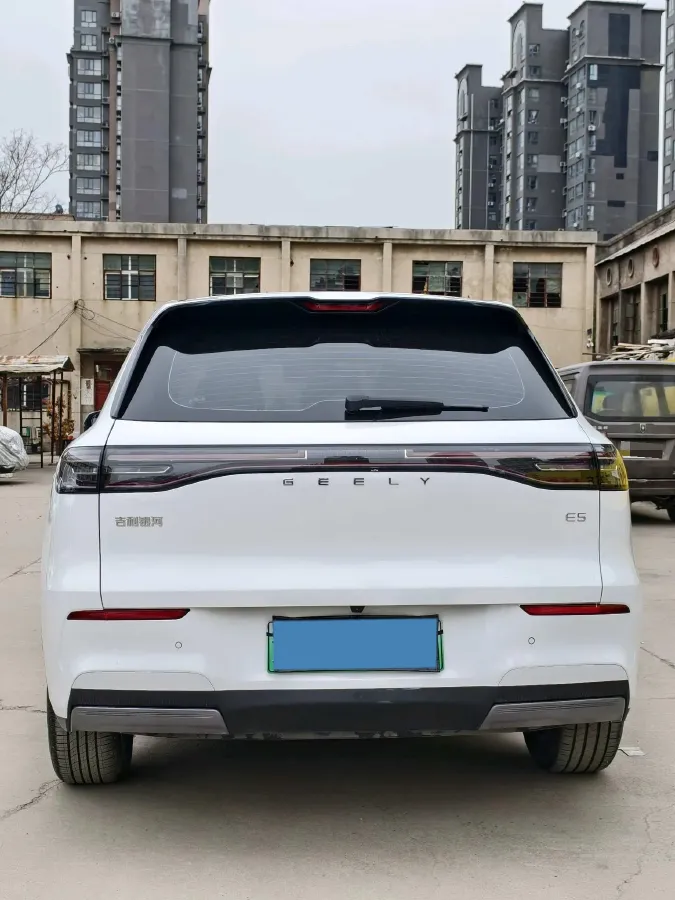 2024 LanDian E5 1.5L 110HP L4 E-CVT PHEV 17.52KWH,autocango,china used car exporter,china ev exporter,chinese used car exporter,chinese used ev exporter