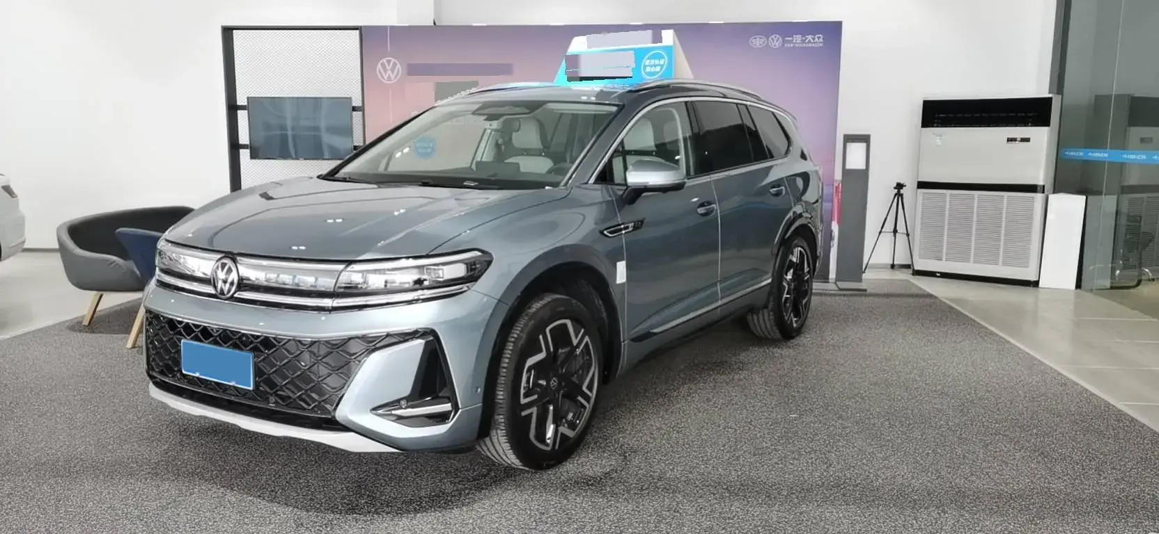 2025 Volkswagen Talagon 2.0T 220HP L4 7DCT