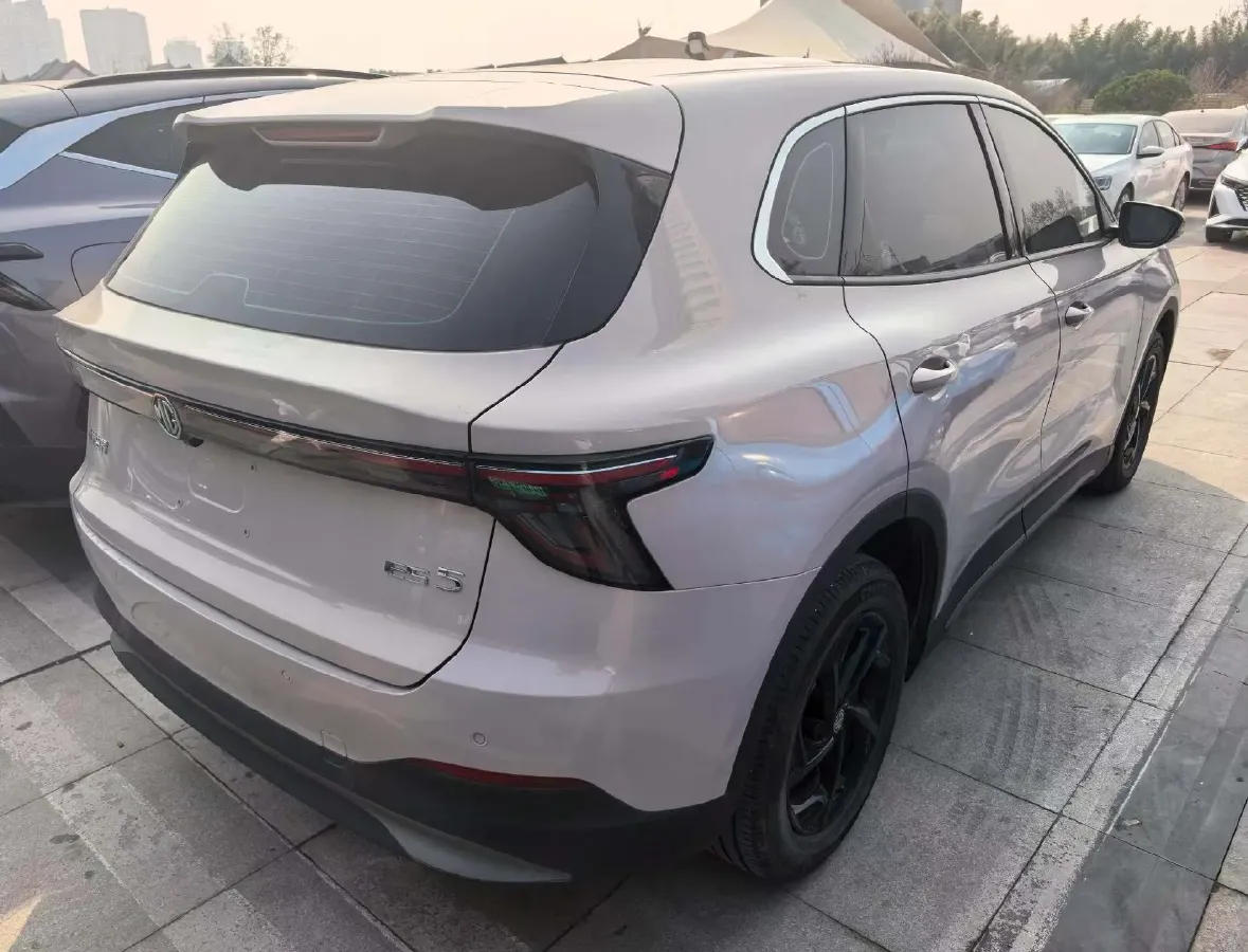 2025 MG MG ES5 BEV 62.2KWH,autocango,china used car exporter,china ev exporter,chinese used car exporter,chinese used ev exporter