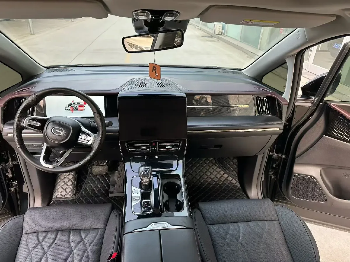 2024 GAC Trumpchi M8 2.0T 252HP L4 8AT,autocango,china used car exporter,china ev exporter,chinese used car exporter,chinese used ev exporter