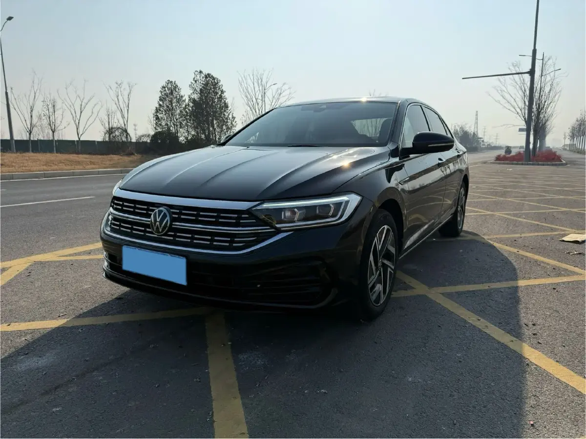 2024 Volkswagen Sagitar 1.5T 160HP L4 7DCT
