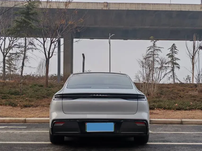 2024 Geely Galaxy E8 BEV 76KWH,autocango,china used car exporter,china ev exporter,chinese used car exporter,chinese used ev exporter