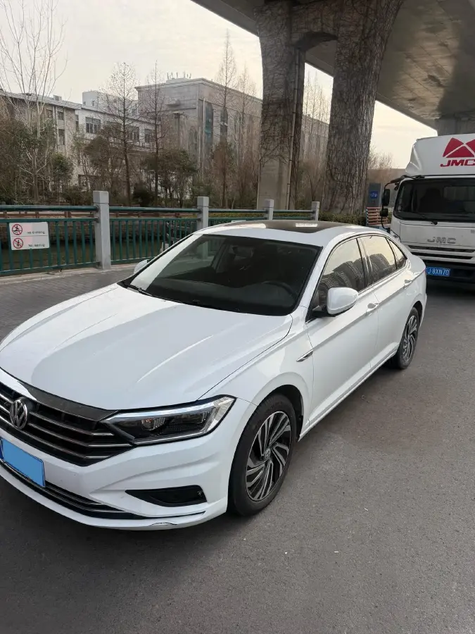 2021 Volkswagen Sagitar 1.4T 150HP L4 7DCT