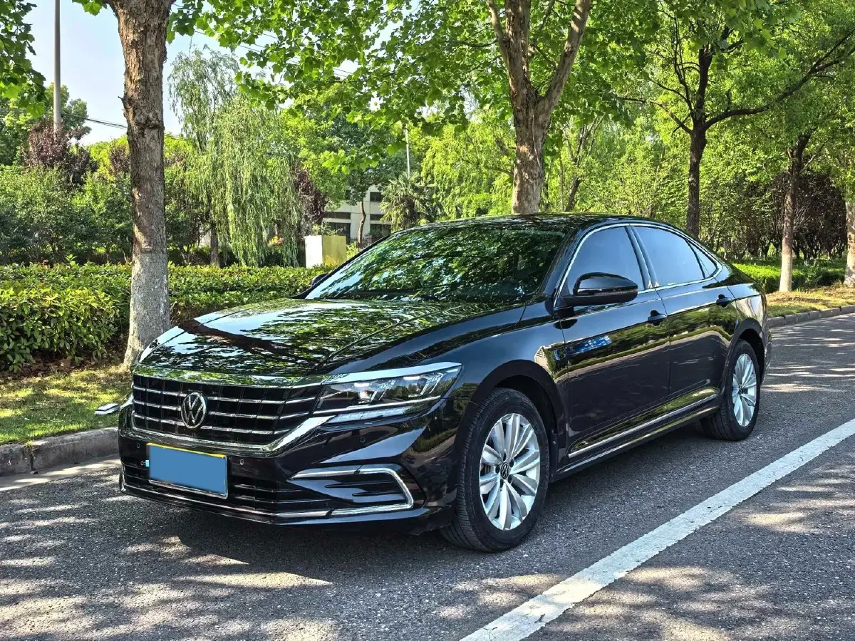 2021 Volkswagen Passat 2.0T 186HP L4 7DCT