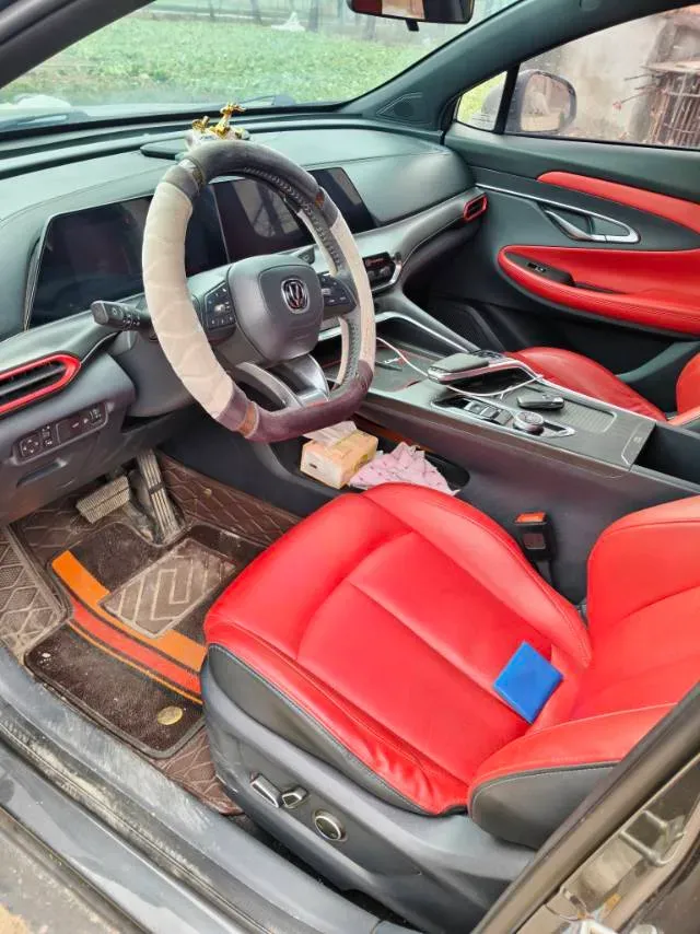 2020 ChangAn UNI-T 1.5T 180HP L4 7DCT,autocango,china used car exporter,china ev exporter,chinese used car exporter,chinese used ev exporter