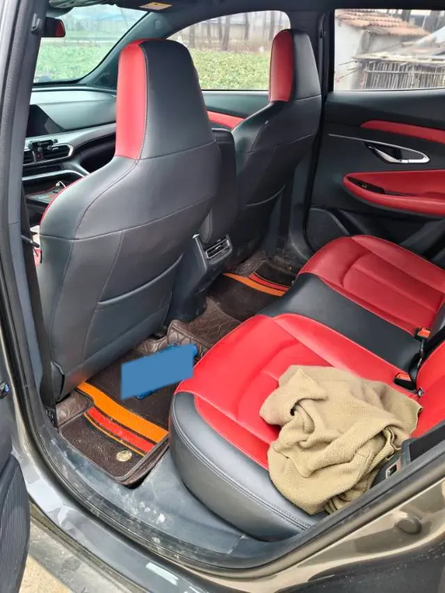 2020 ChangAn UNI-T 1.5T 180HP L4 7DCT,autocango,china used car exporter,china ev exporter,chinese used car exporter,chinese used ev exporter