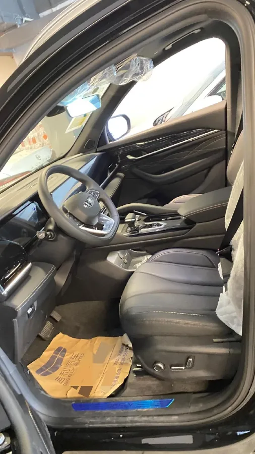 2024 Geely Monjaro 2.0T 218HP L4 7DCT,autocango,china used car exporter,china ev exporter,chinese used car exporter,chinese used ev exporter