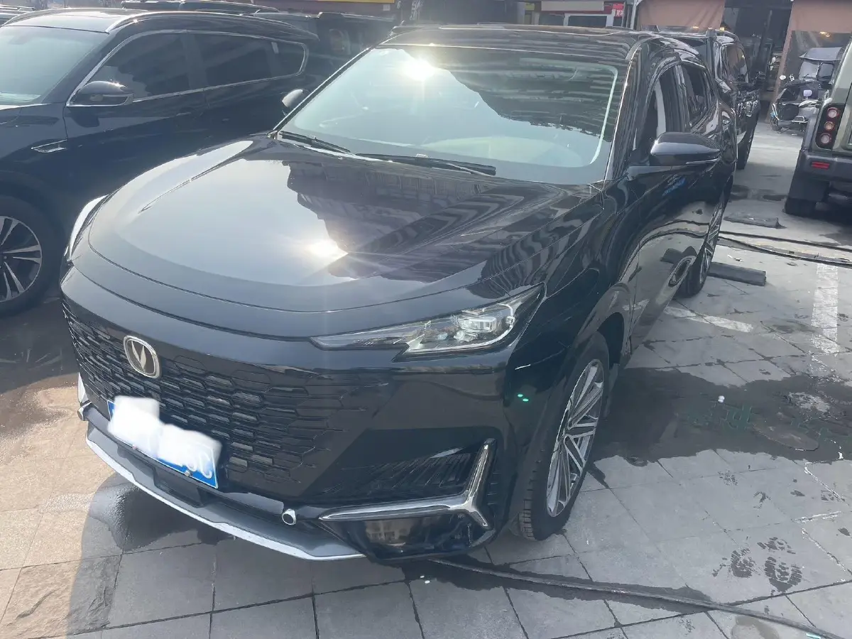 2021 ChangAn UNI-K 2.0T 233HP L4 8AT