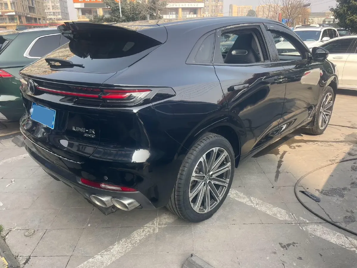 2021 ChangAn UNI-K 2.0T 233HP L4 8AT,autocango,china used car exporter,china ev exporter,chinese used car exporter,chinese used ev exporter