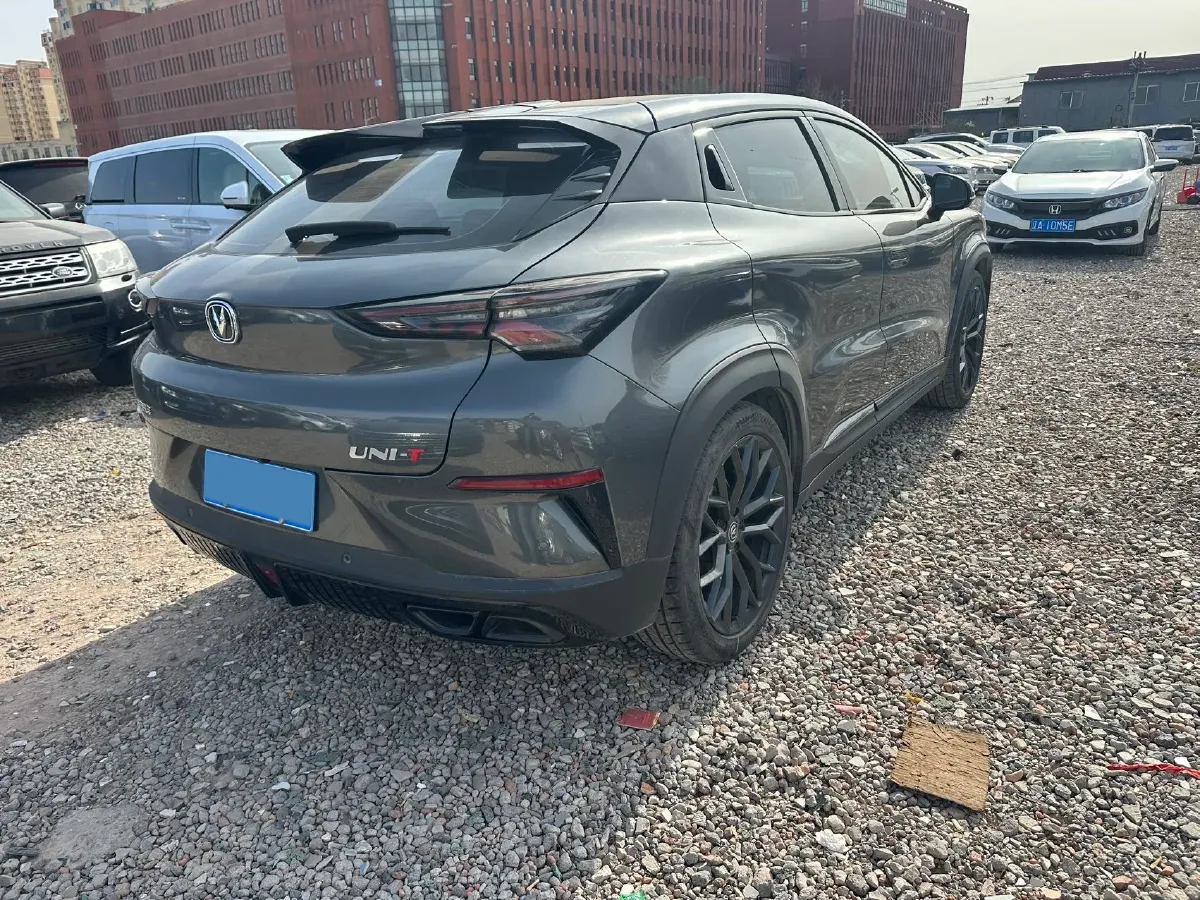 2022 ChangAn UNI-T 2.0T 233HP L4 8AT,autocango,china used car exporter,china ev exporter,chinese used car exporter,chinese used ev exporter