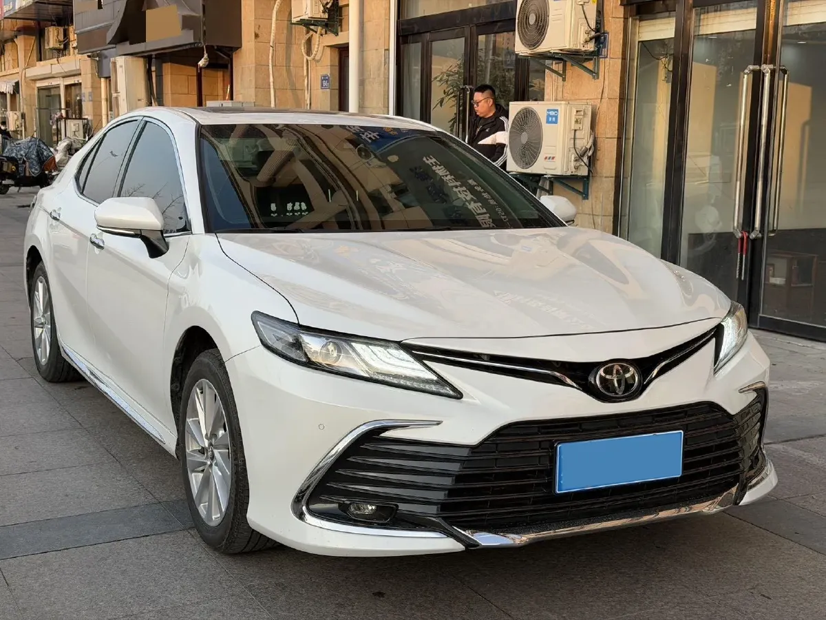 2023 Toyota Camry 2.0L 177HP L4 CVT,autocango,china used car exporter,china ev exporter,chinese used car exporter,chinese used ev exporter