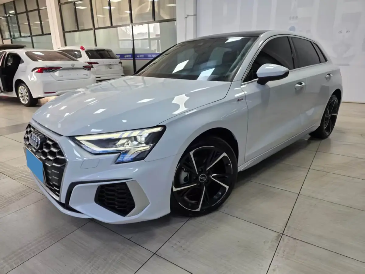 2022 Audi A3 1.4T 150HP L4 7DCT