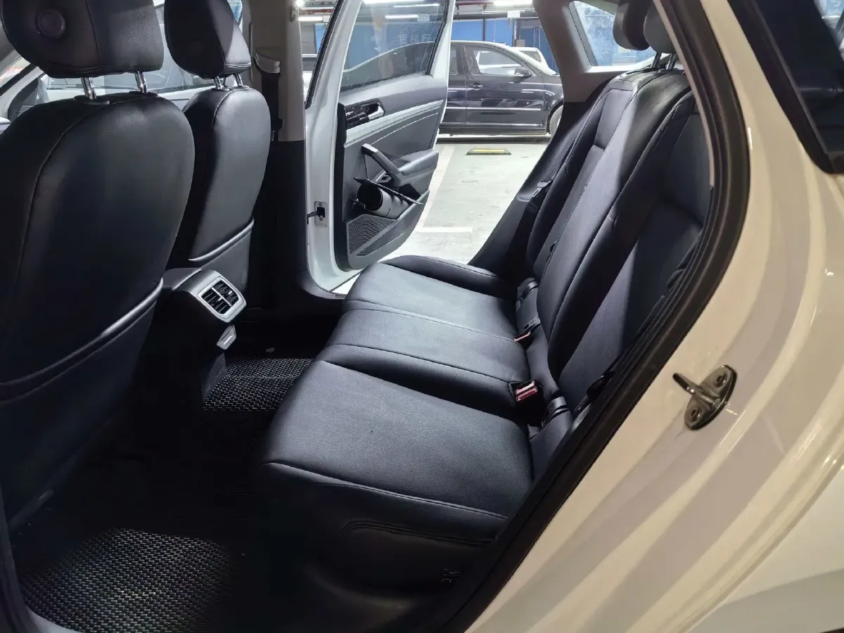 2023 Volkswagen Lavida 1.5L 110HP L4 6AT,autocango,china used car exporter,china ev exporter,chinese used car exporter,chinese used ev exporter