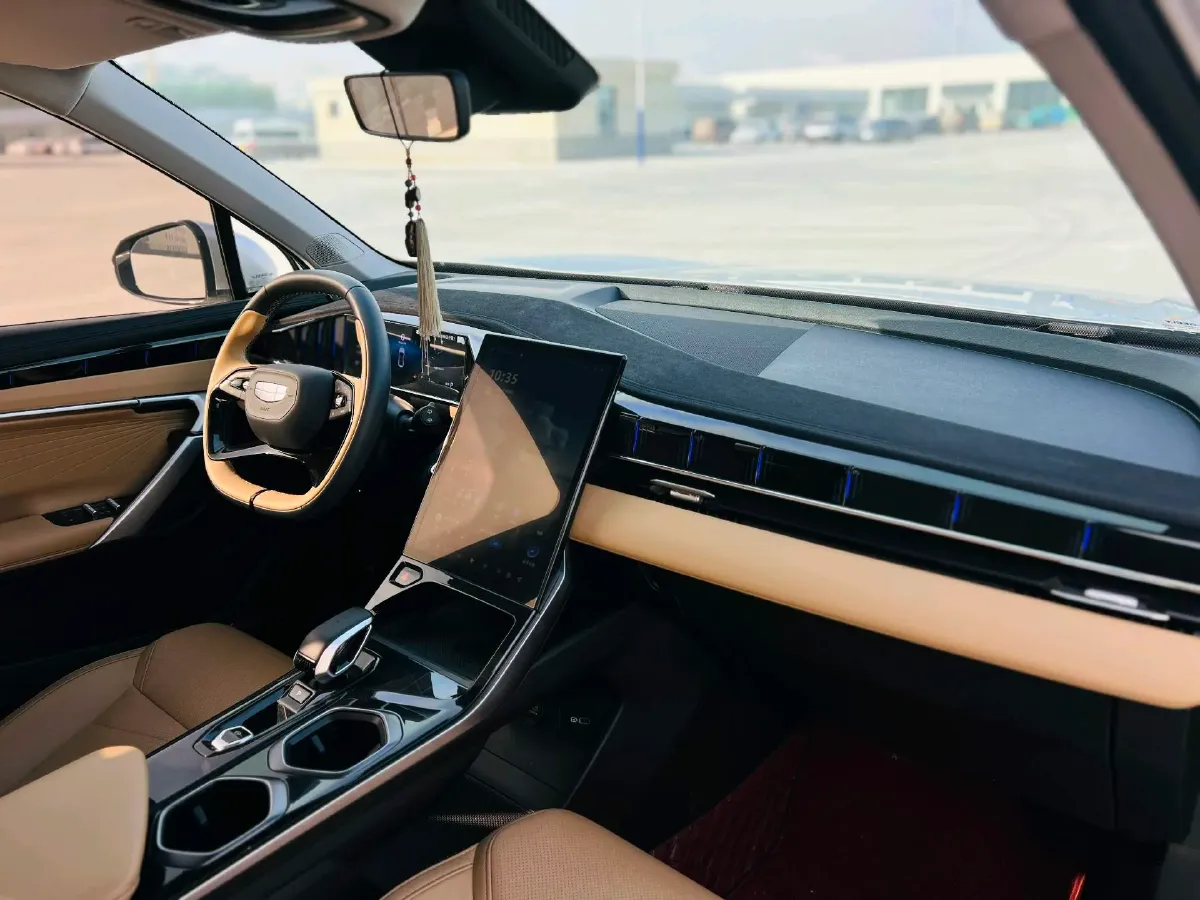 2023 Geely StarRay 1.5T 181HP L4 7DCT,autocango,china used car exporter,china ev exporter,chinese used car exporter,chinese used ev exporter