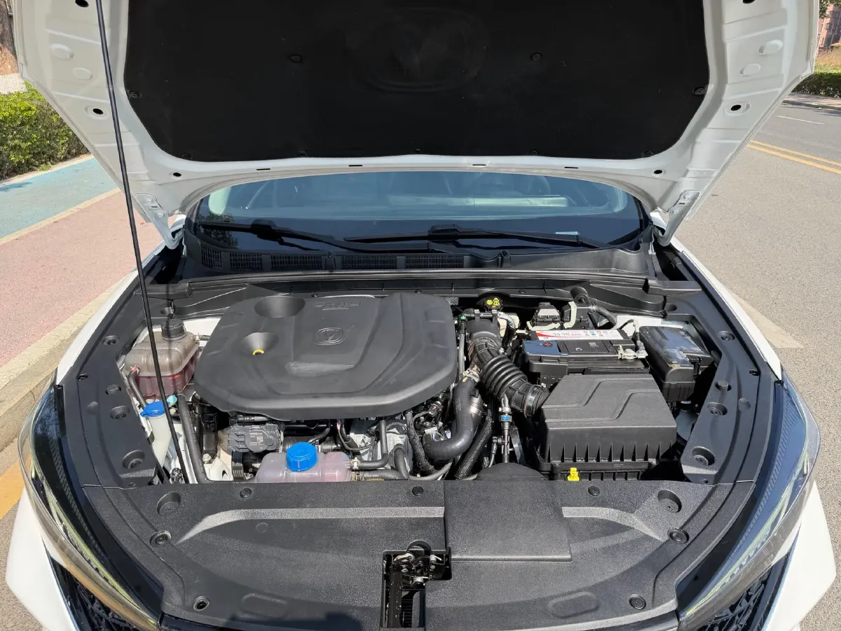 2020 ChangAn Eado 1.4T 158HP L4 7DCT,autocango,china used car exporter,china ev exporter,chinese used car exporter,chinese used ev exporter