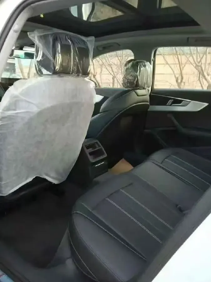 2024 Audi A4L 2.0T 190HP L4 7DCT,autocango,china used car exporter,china ev exporter,chinese used car exporter,chinese used ev exporter