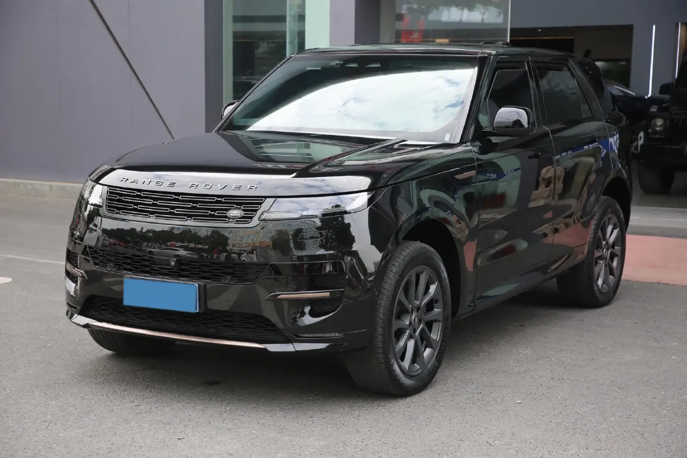2023 Land Rover Range Rover Sport 3.0T 400HP L6 8AT