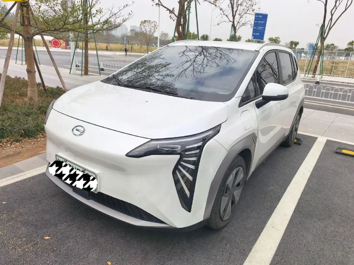 2024 Aion Y BEV 37.9KWH