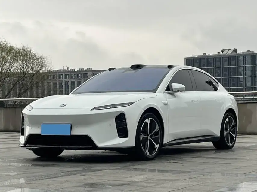 2025 NIO ET5 BEV