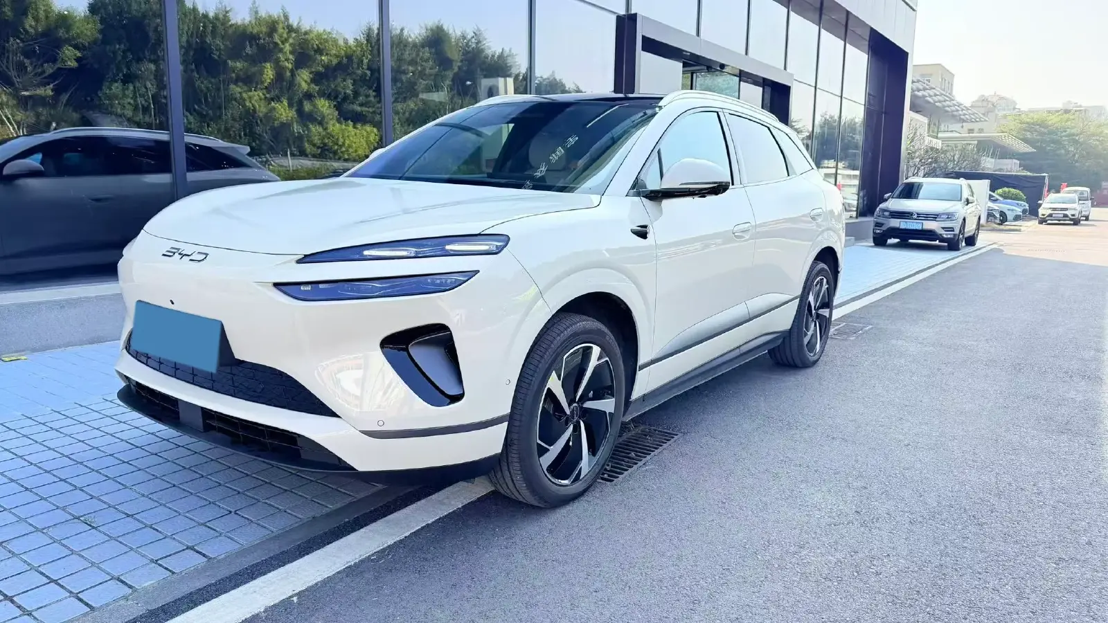 2025 LanDian E5 PLUS 1.5L 95HP L4 E-CVT PHEV