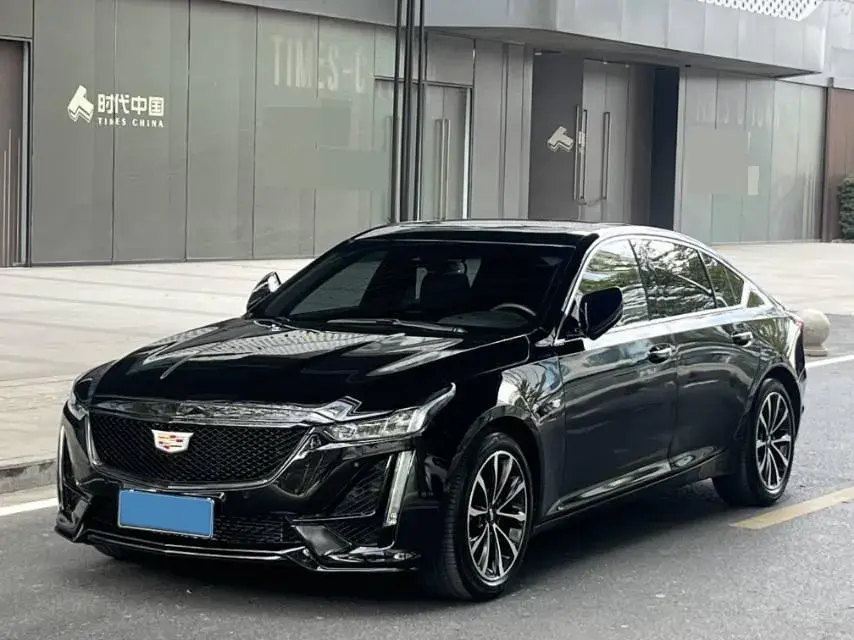 2023 Cadillac CT5 2.0T 237HP L4 10AT