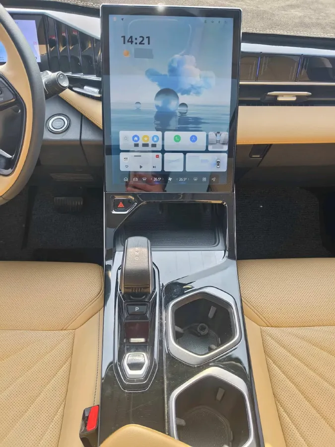 2023 Geely StarRay 2.0T 218HP L4 7DCT,autocango,china used car exporter,china ev exporter,chinese used car exporter,chinese used ev exporter