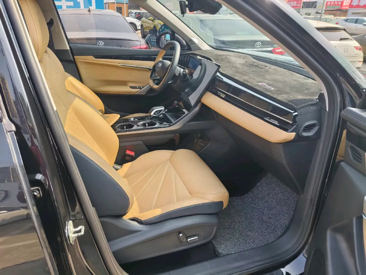 2023 Geely StarRay 2.0T 218HP L4 7DCT,autocango,china used car exporter,china ev exporter,chinese used car exporter,chinese used ev exporter