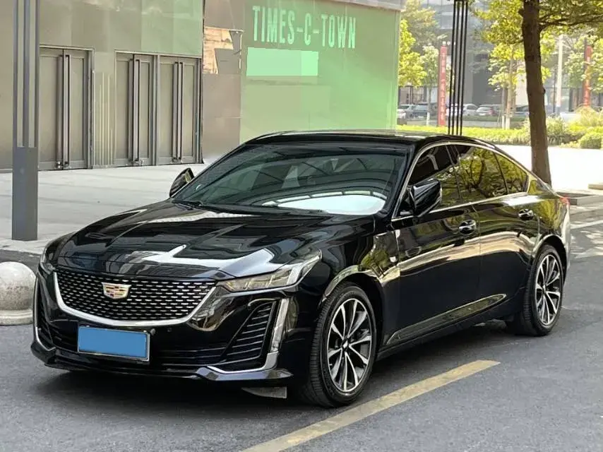 2022 Cadillac CT5 2.0T 237HP L4 10AT