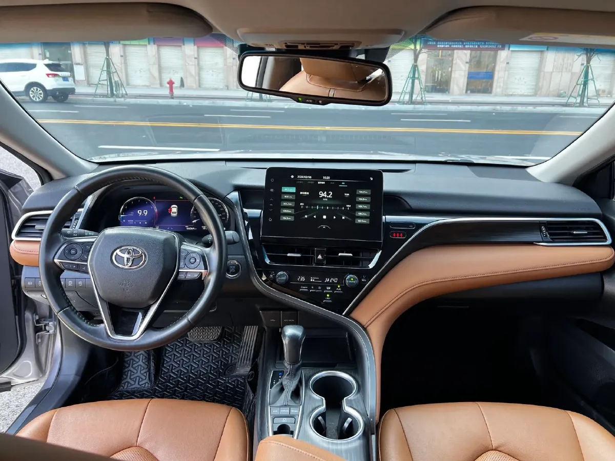 2021 Toyota Camry 2.5L 209HP L4 8AT,autocango,china used car exporter,china ev exporter,chinese used car exporter,chinese used ev exporter