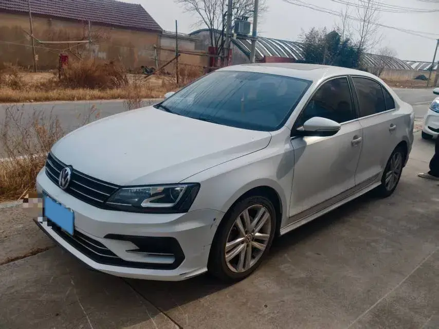 2018 Volkswagen Sagitar 1.4T 150HP L4 7DCT