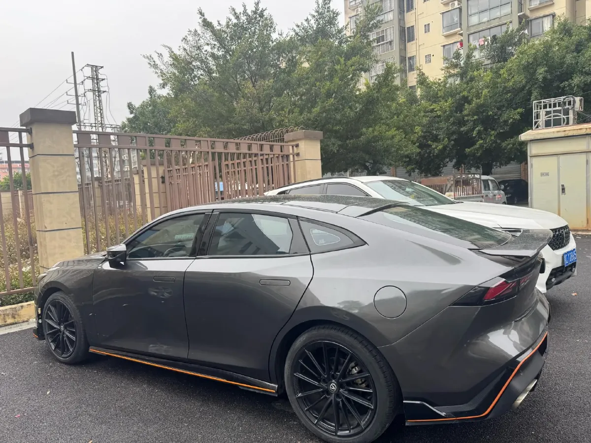 2022 ChangAn UNI-V 1.5T 188HP L4 7DCT,autocango,china used car exporter,china ev exporter,chinese used car exporter,chinese used ev exporter