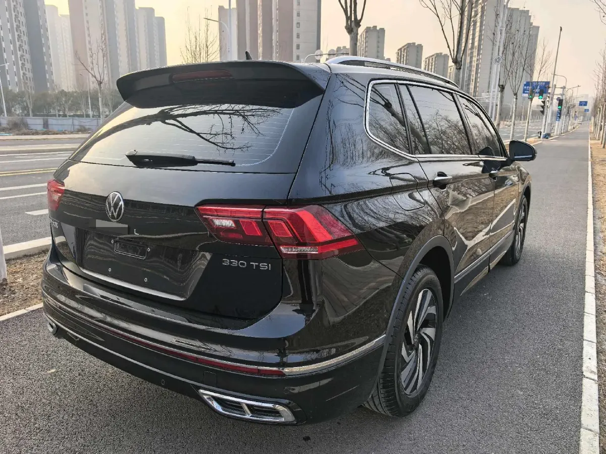 2024 Volkswagen Tiguan L 2.0T 186HP L4 7DCT,autocango,china used car exporter,china ev exporter,chinese used car exporter,chinese used ev exporter