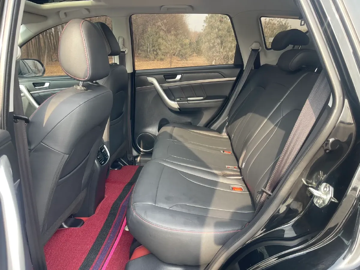 2019 Haval M6 1.5T 150HP L4 7DCT,autocango,china used car exporter,china ev exporter,chinese used car exporter,chinese used ev exporter