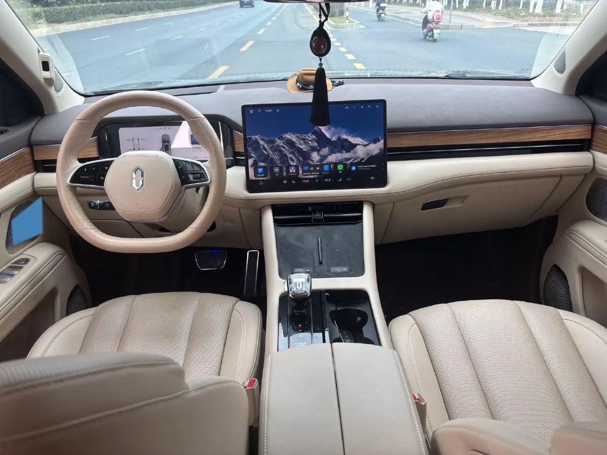 2024 Jaguar E-PACE 1.5T 200HP L3 8AT,autocango,china used car exporter,china ev exporter,chinese used car exporter,chinese used ev exporter