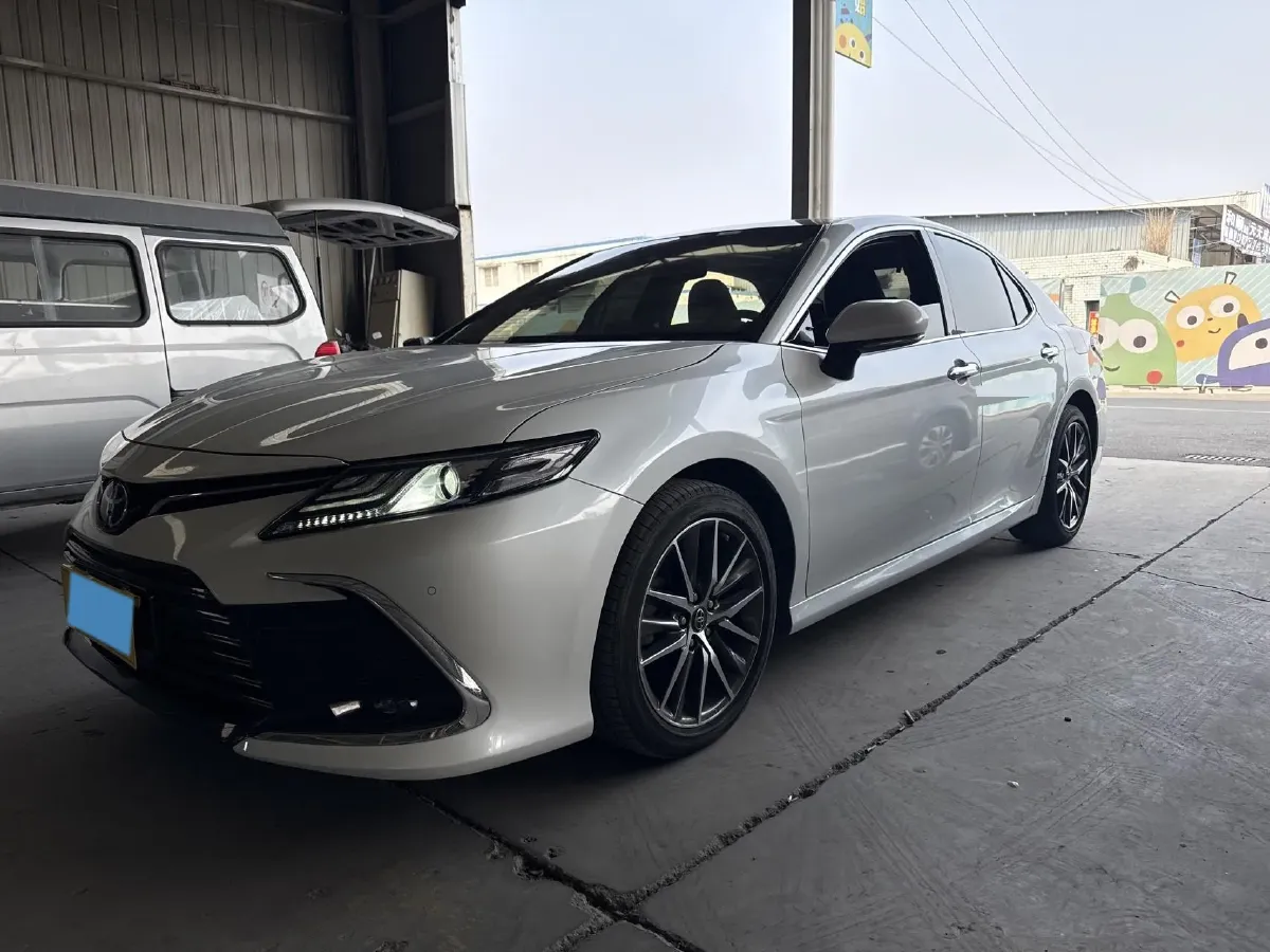 2021 Toyota Camry 2.5L 209HP L4 8AT,autocango,china used car exporter,china ev exporter,chinese used car exporter,chinese used ev exporter
