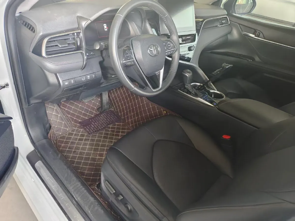 2021 Toyota Camry 2.5L 209HP L4 8AT,autocango,china used car exporter,china ev exporter,chinese used car exporter,chinese used ev exporter