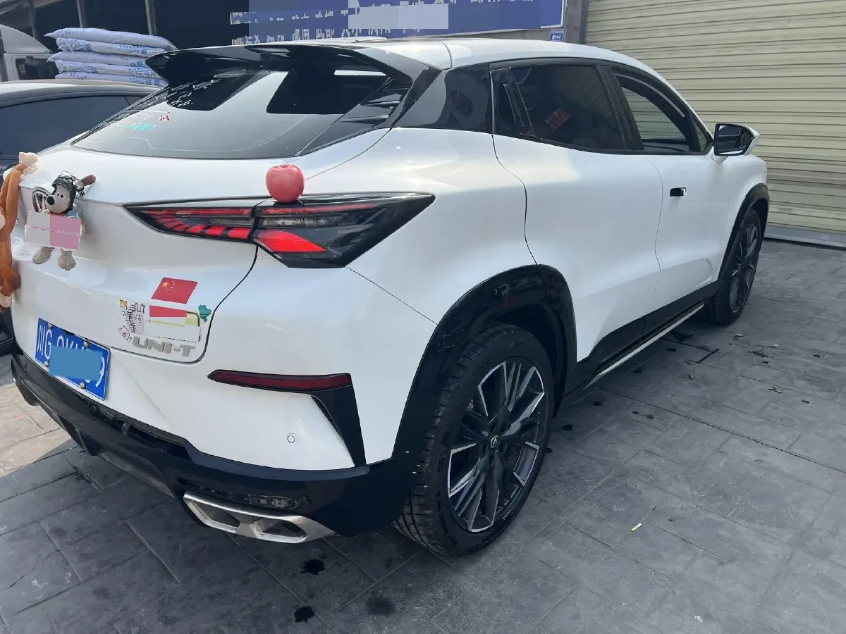 2023 ChangAn UNI-T 1.5T 188HP L4 7DCT,autocango,china used car exporter,china ev exporter,chinese used car exporter,chinese used ev exporter