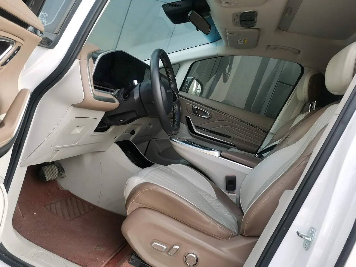 2022 MAXUS G90 2.0T 234HP L4 8AT,autocango,china used car exporter,china ev exporter,chinese used car exporter,chinese used ev exporter