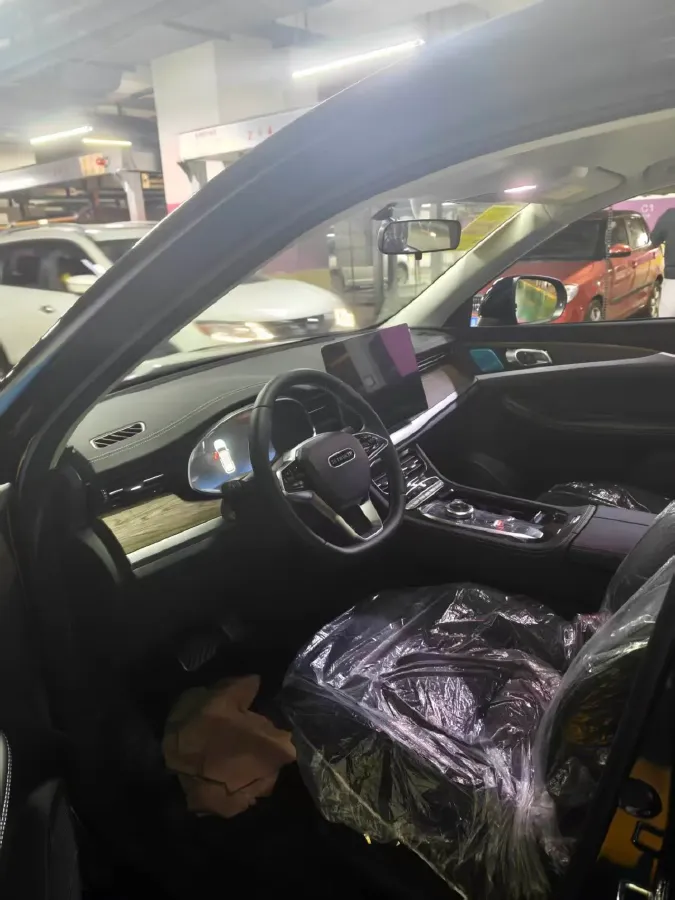 2025 Skyworth HT-i 1.5L 110HP L4 E-CVT PHEV 21.68KWH,autocango,china used car exporter,china ev exporter,chinese used car exporter,chinese used ev exporter