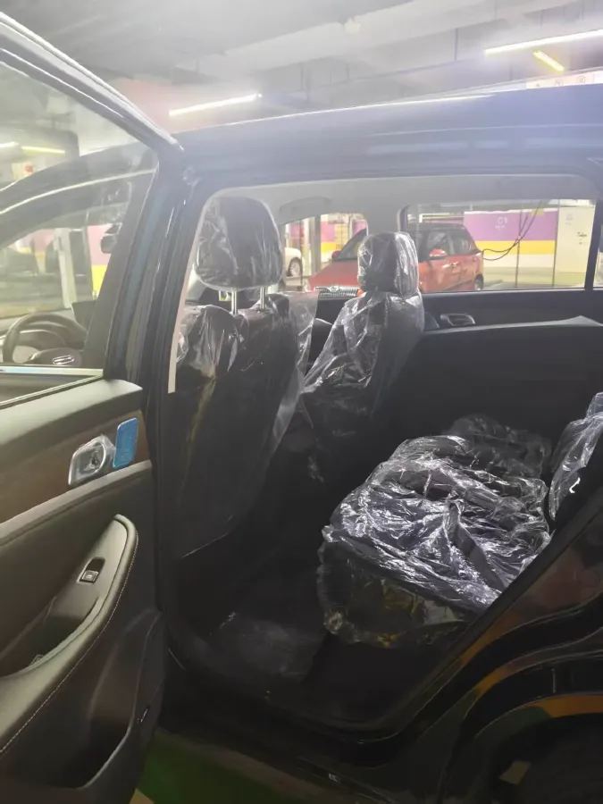 2025 Skyworth HT-i 1.5L 110HP L4 E-CVT PHEV 21.68KWH,autocango,china used car exporter,china ev exporter,chinese used car exporter,chinese used ev exporter