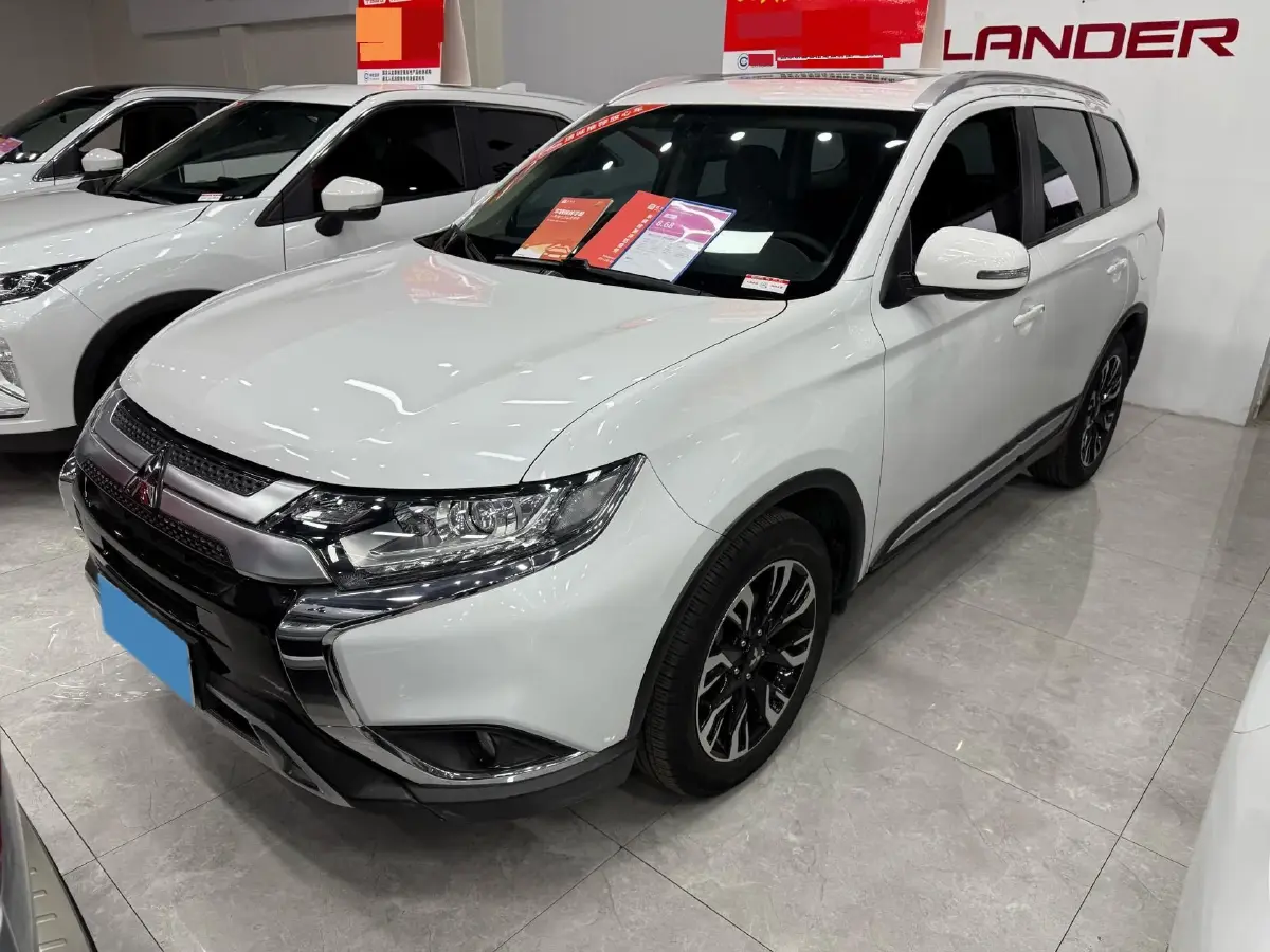 2020 Mitsubishi Outlander 2.4L 192HP L4 CVT