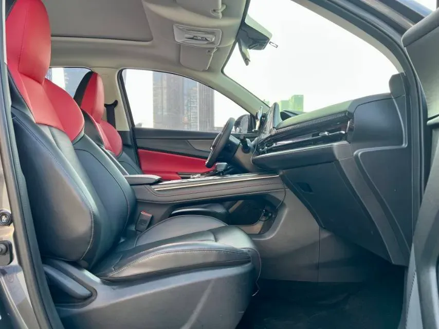 2022 ChangAn Oshan X7 Plus 1.5T 188HP L4 7DCT,autocango,china used car exporter,china ev exporter,chinese used car exporter,chinese used ev exporter