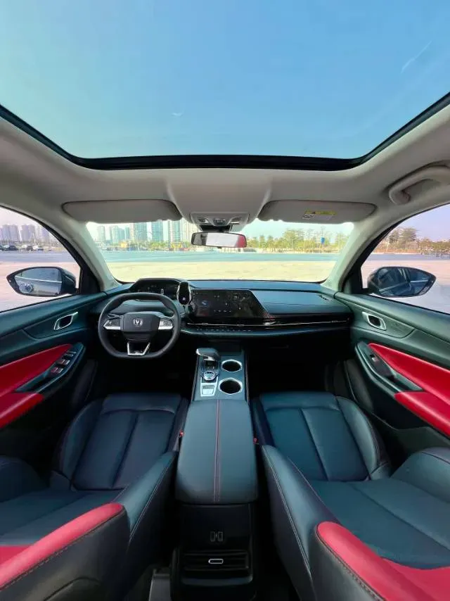 2022 ChangAn Oshan X7 Plus 1.5T 188HP L4 7DCT,autocango,china used car exporter,china ev exporter,chinese used car exporter,chinese used ev exporter