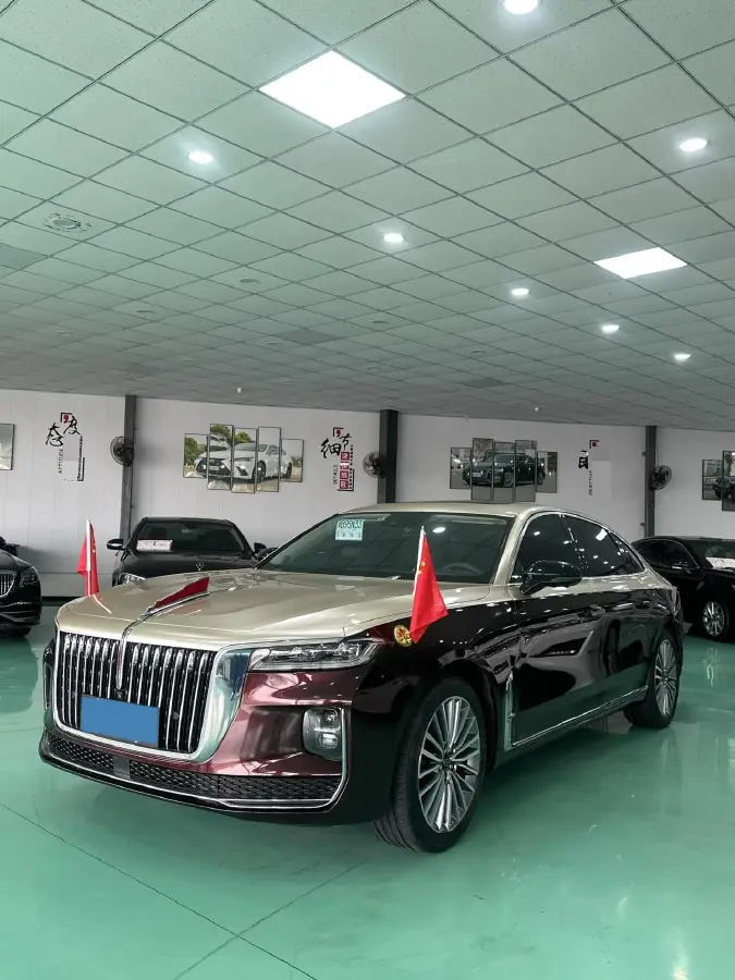 2021 HongQi H7 2.0T 204HP L4 6AT