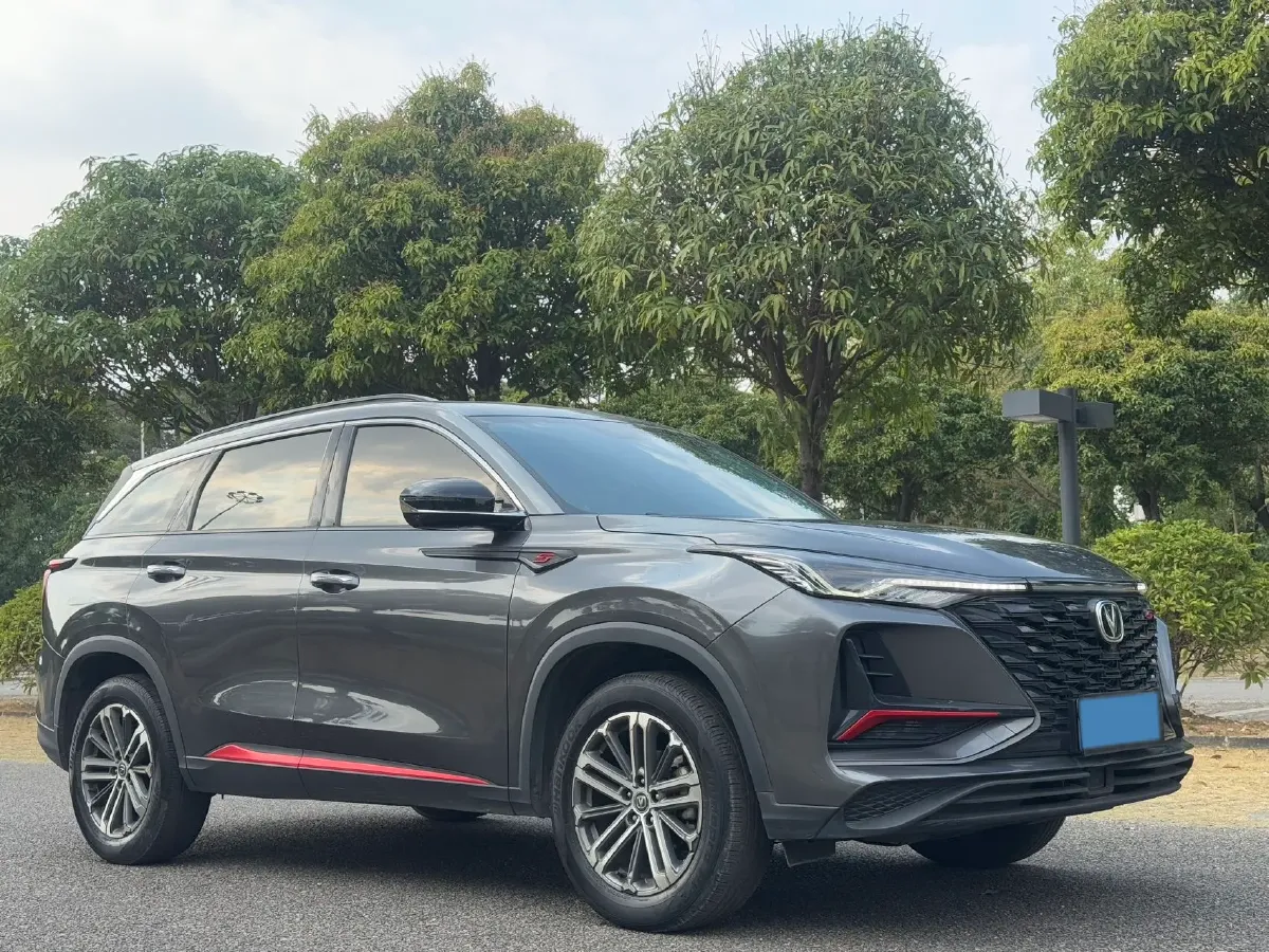 2022 ChangAn CS75 Plus 1.5T 178HP L4 6AT,autocango,china used car exporter,china ev exporter,chinese used car exporter,chinese used ev exporter